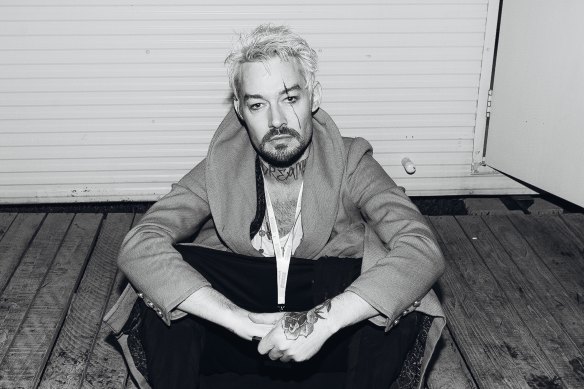 Daniel Johns, former frontman of Silverchair, received an apology from The Sunday Telegraph. 