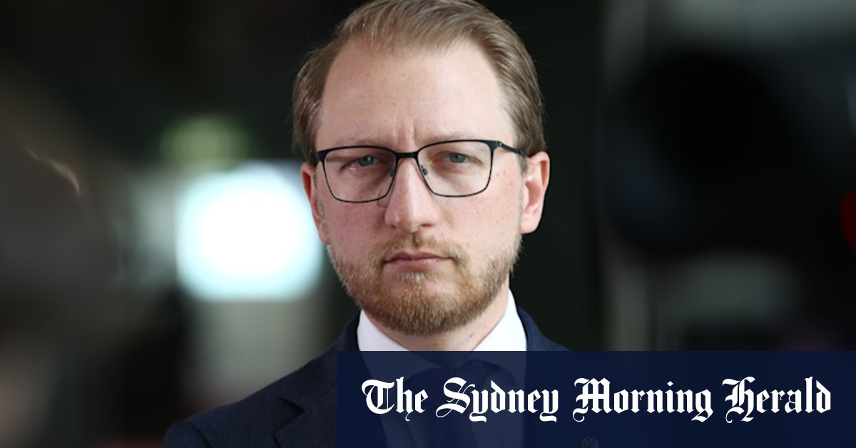 End this ‘mass public therapy session’: Key Liberal’s blunt message to his divided party