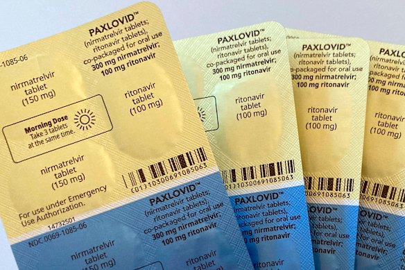 Doses of the antiviral drug Paxlovid.