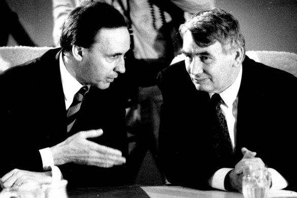 Paul Keating and Brian Howe at the first cabinet meeting of Keating’s government in December 1991.  