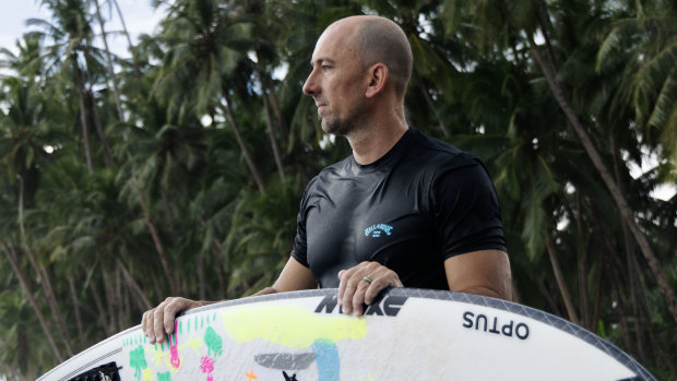 The surfer who can’t see the waves he is surfing