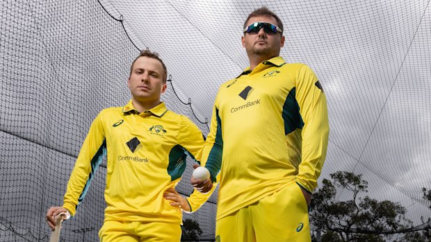 Australian Blind Cricket players Steffan Nero and Lincoln Muddle.