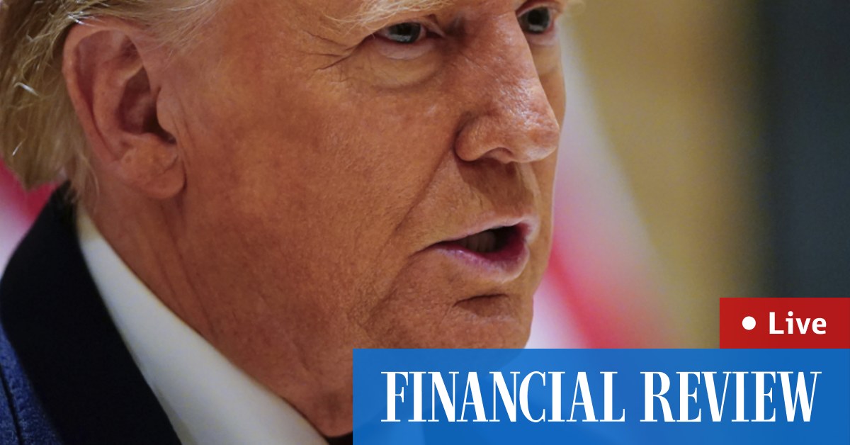 Donald Trump „zaszczycony” poparciem DeSantisa