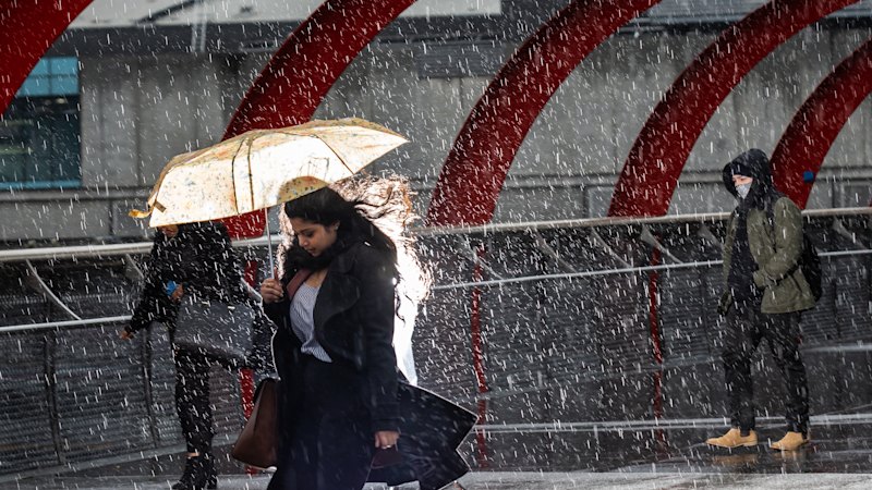 Wild weather, damaging winds to hit Victoria
