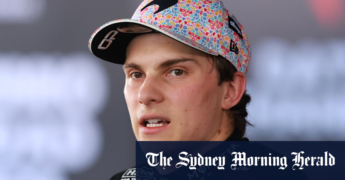 Piastri’s grip on F1 lead slipping as teammate Norris qualifies in pole position