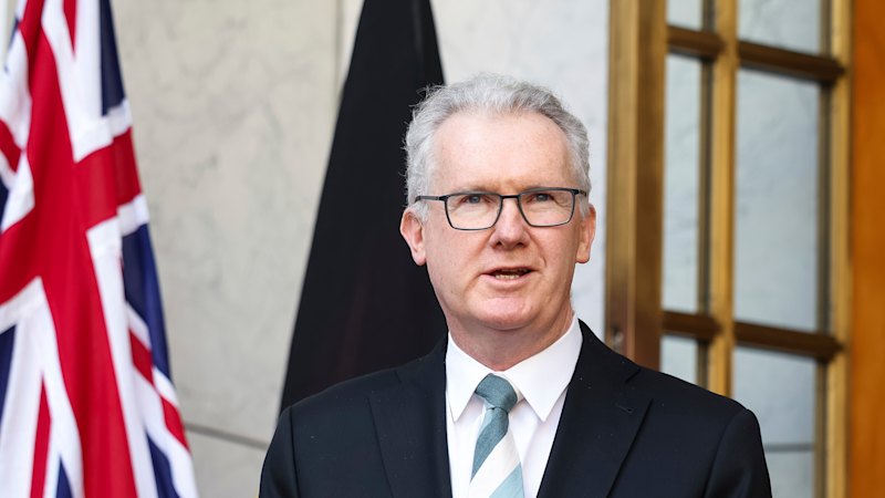 Australia news LIVE: Japanese firm awarded $10 billion warship contract; Trump to hike tariffs on India amid Russia links