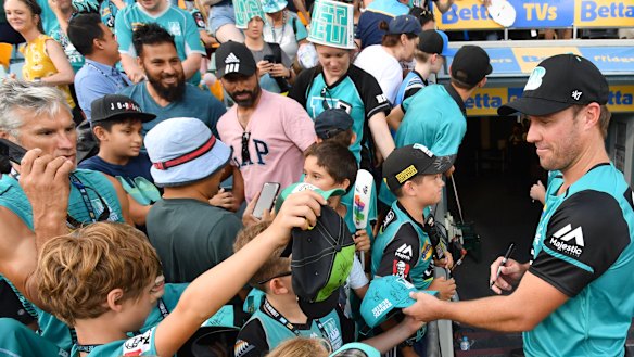 AB De Villiers was a hit with Heat fans in Brisbane.