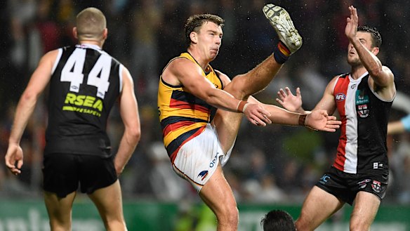 Riley Thilthorpe kicks the match-winning goal against the Saints.