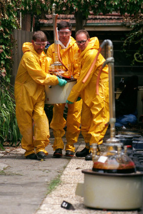 A Mokbel drug lab goes up in smoke. 