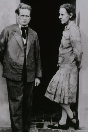 Architects Walter Burley Griffin and Marion Mahony Griffin.