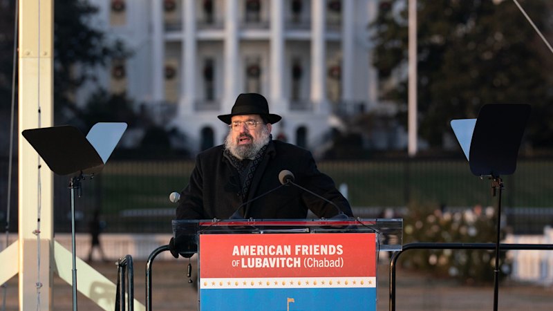 Trump praises Bondi hero as massacre darkens Hanukkah ceremonies in US