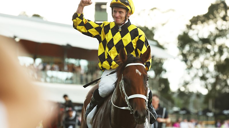 Catch her if you can: Why Autumn Glow is a show you don’t want to miss