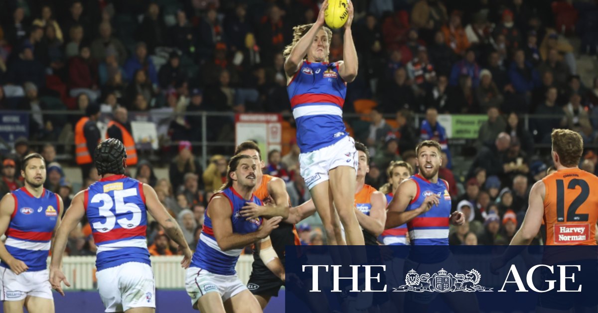 Afl Greater Western Sydney Giants V Western Bulldogs Dogs Move To 6 0 With Clinical Win