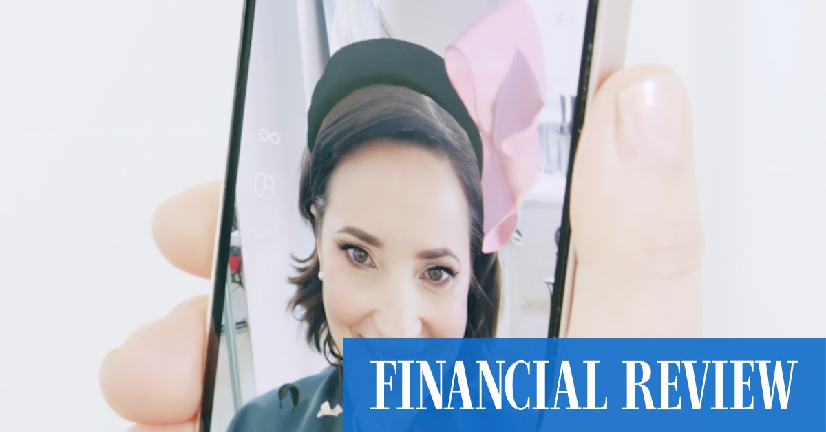 Milliner Felicity Northeast offers an augmented reality filter try on a hat virtually - Vimarsana News