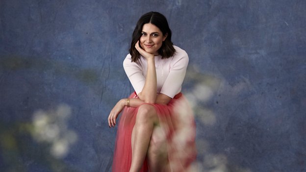  Sarah wears St Cloud “Keystone” top, Trelise Cooper skirt from David Jones, Arms of Eve jewellery and Alias Mae “Lee” shoes.