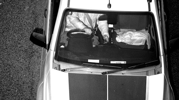 Cameras detected this driver using their mobile phone while driving at 116km/h in a 100 zone.