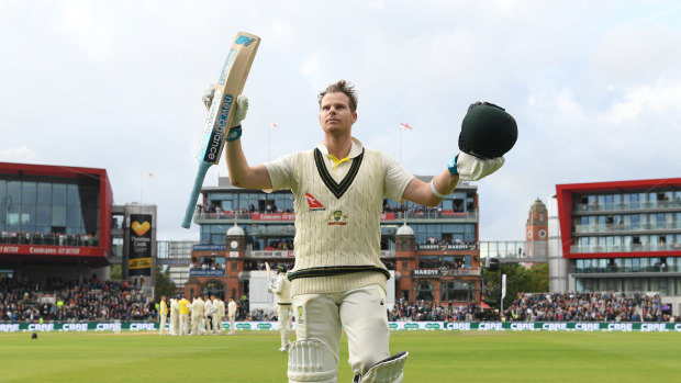 Steve Smith acknowledges the crowd after his 211 in the fourth Test.