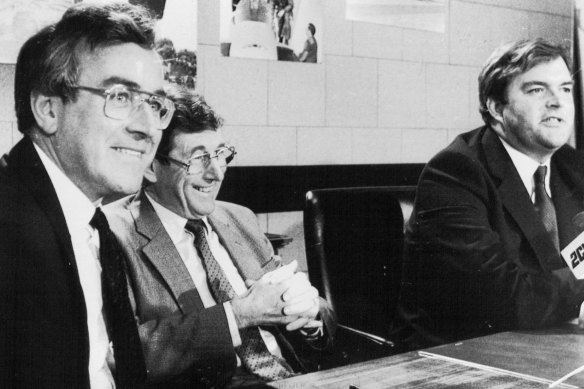 Paul Dibb (left), Sir William Cole and then defence minister Kim Beazley at the release of the Dibb report in 1986.