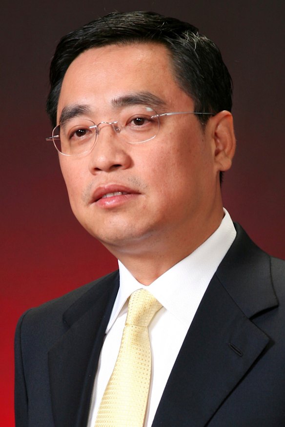 Wang died after a 10 metre fall off a wall while trying to take photographs, a police source said.