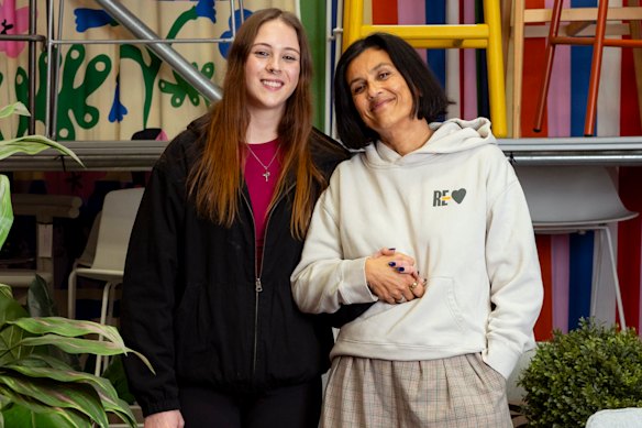 Eva, left, in ReLove’s Sydney 
warehouse, with co–founder Renuka Fernando.