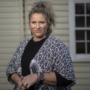 Janine Vaughan’s sister, Kylie Spelde, wants the person of interest’s property searched “100 per cent”. 