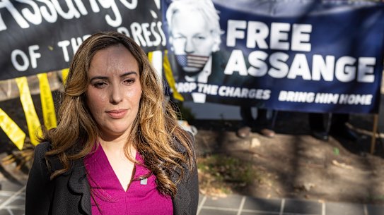 Lawyer Stella Assange at a rally in front of the National Press Club of Australia in Canberra on Monday 22 May 2023. fedpol Photo: Alex Ellinghausen