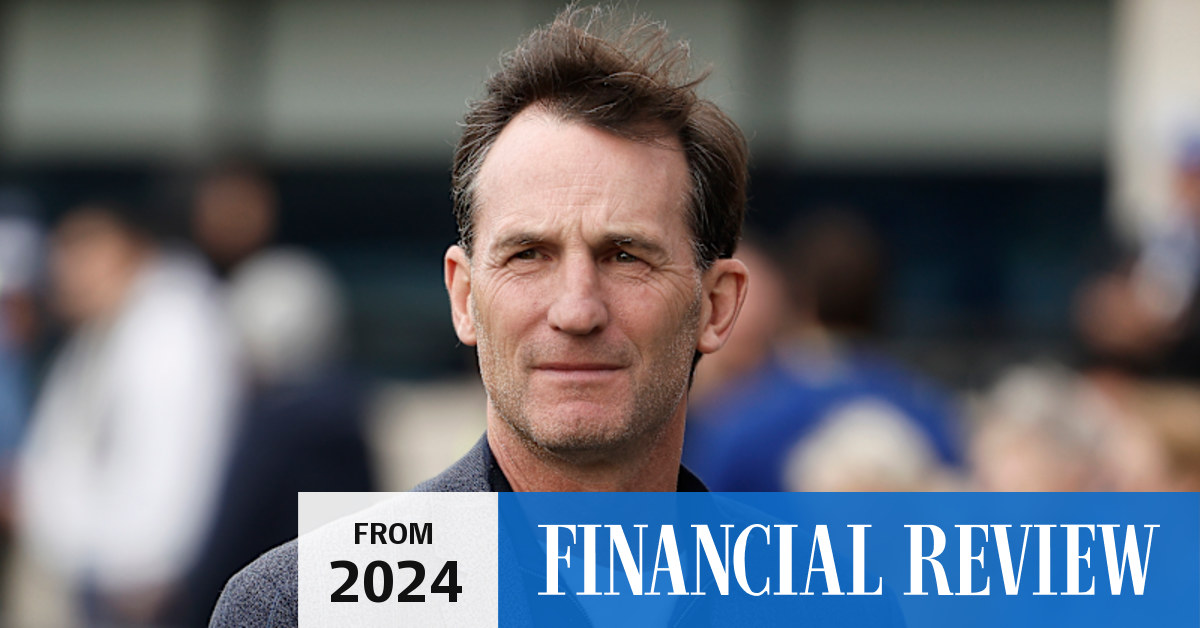 AFL boss Andrew Dillon warns against Albanese government reform that ...