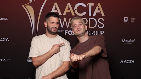 GOLD COAST, AUSTRÁLIA - FEVEREIRO 6: Micheal e Danny Philippou posam durante o 2026 AACTA Awards na HOTA (House of the Arts) em 6 de fevereiro de 2026 em Gold Coast, Austrália. (Foto de Don Arnold / Getty Images para AACTA)