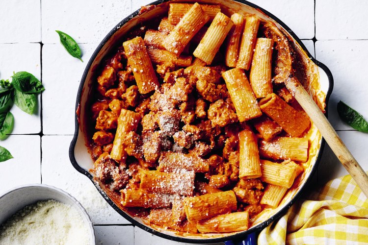 This easy pasta dish is freezer friendly and great for meal prepping.