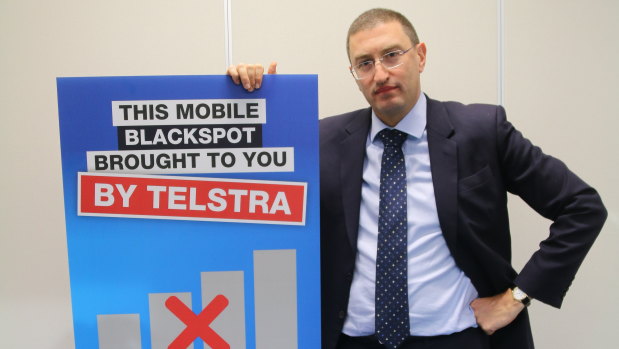 Berowra MP Julian Leeser will introduce a private members bill to parliament with a range of measures designed to improve mobile services for customers.