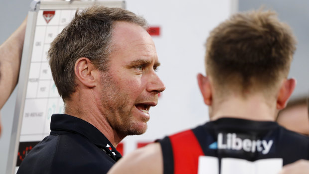 Ben Rutten speaks to his team on Sunday. 