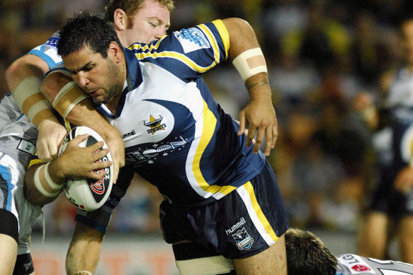 Darren Lockyer says that, in the absence of Payne Haas, Pat Carrigan had to embody the passion that Webb (seen here playing for the Cowboys) often displayed.