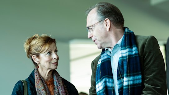 Heather Mitchell as Anita and Hugo Weaving as Glenn in <i>Love Me</i>.