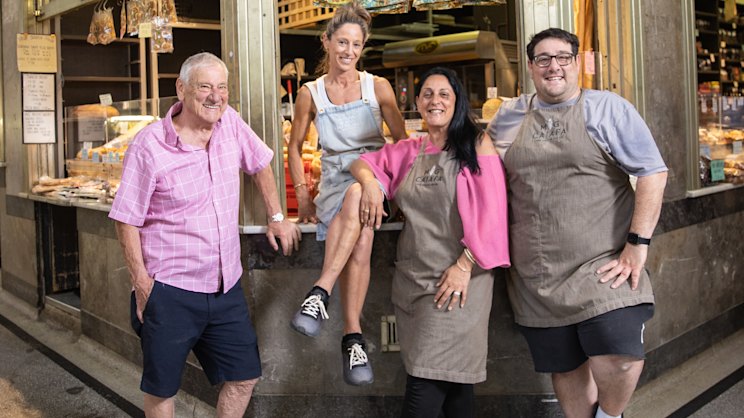 theage.com.au - Carolyn Webb - 'It's the end of an era': Final day looms for beloved market bakery