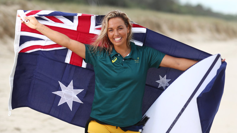 photo Australian Olympic Surfing Team world surf league sally fitzgibbons in