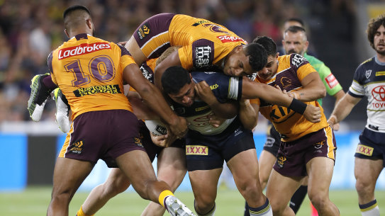 Border closures currently affect more than 150 NRL players and staff in Queensland.