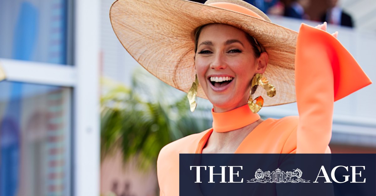 Trackside trends: when the fashion stakes are high - Vimarsana News