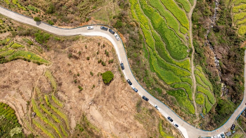 Potovanje v tujino razkrije drugačna prometna pravila in nevarnosti na cestah