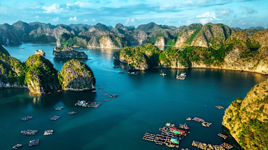 Baía de Ha Long, Vietnã. Apesar de já ser um dos nossos destinos mais populares, o número de visitantes do Vietname aumentou 17% em 2025.