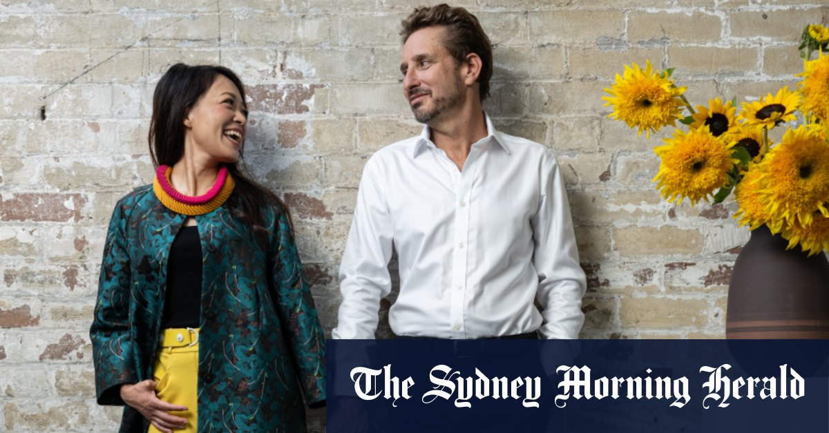 David drew up a plan to woo fellow architect Kawai: 500 Solomon Islanders helped