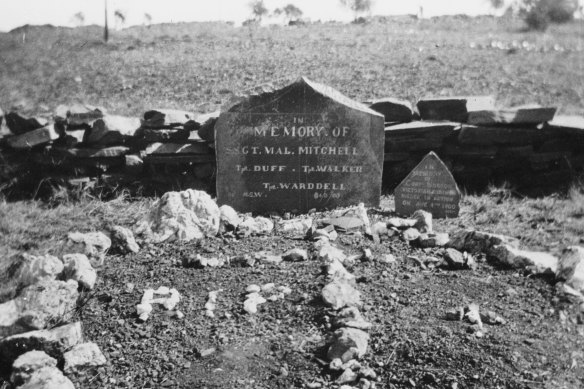 Graves of Australians killed at the Battle of Elands River during the Boer War.