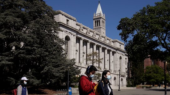 University of California officials acknowledged that students could use fake vaccination records.