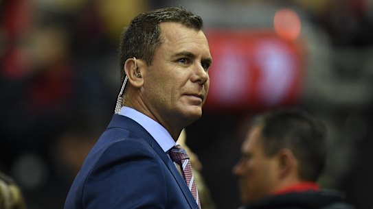 Wayne Carey has slammed the people who filmed him exiting a bathroom in Melbourne.