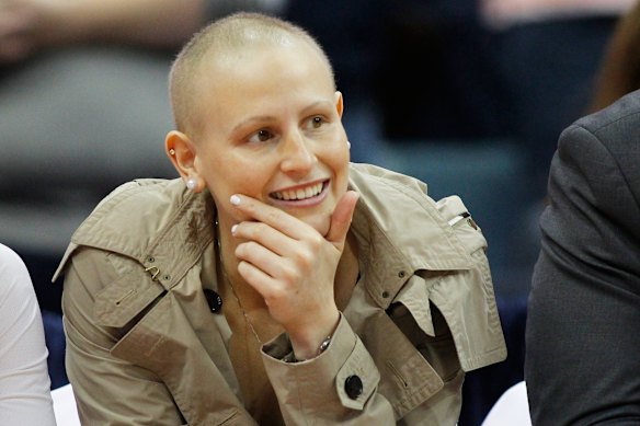 Tiana Mangakahia sits on the Syracuse bench, having decided to stay in America for her first stages of cancer treatment. She eventually returned to the court and joined the school’s 1000-point club.