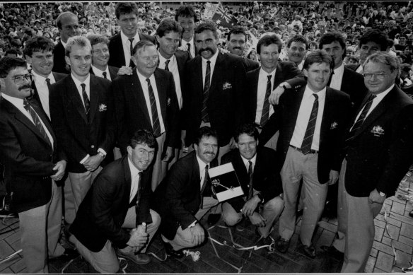 Laurie Sawle with the victorious Australian Ashes touring team of 1989 during a ticker-tape parade in Sydney.