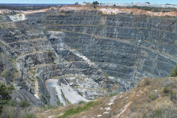 The Greenbushes lithium mine in Western Australia is jointly owned by US-based Rockwood/Albemarle and China’s Sichuan Tianqi Lithium Industries.