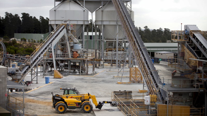 Two trapped underground after Ballarat gold mine collapse thumbnail