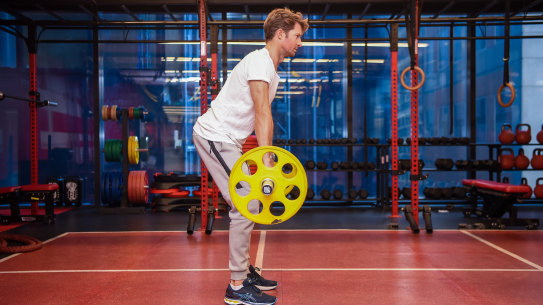 Luke Pickett performing a deadlift.