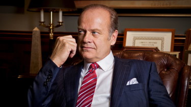 Kelsey Grammer plays a ruthless Chicago mayor in Boss.