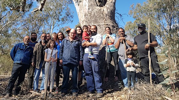 Tatti Tatti traditional owners during a cultural flow planning project at Margooya Lagoon in north-west Victoria.
